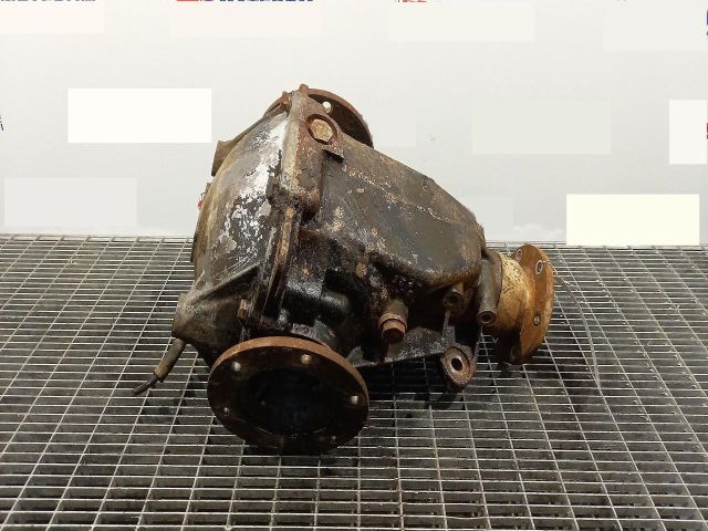 bontott MITSUBISHI PAJERO Differenciálmű Tartó Bak