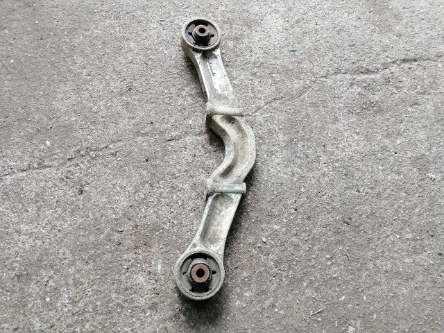 bontott MITSUBISHI PAJERO Differenciálmű Tartó Bak