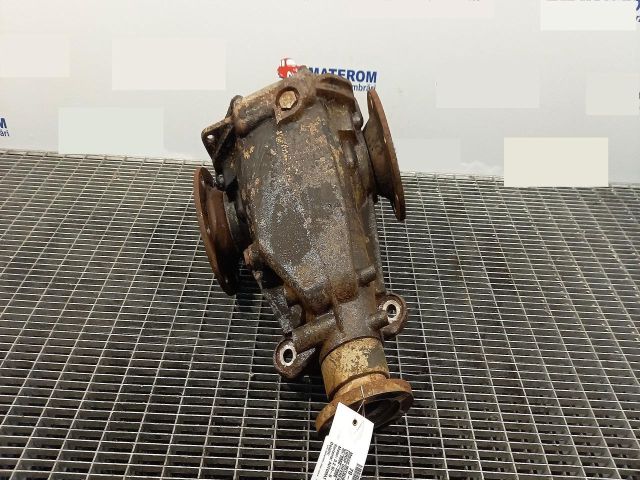 bontott MITSUBISHI PAJERO Differenciálmű Tartó Bak