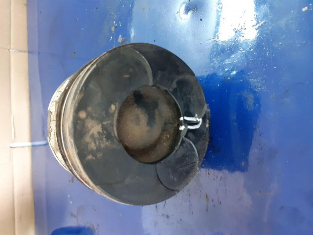 bontott MITSUBISHI PAJERO Dugattyú és Hajtókar