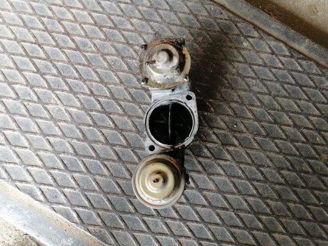 bontott MITSUBISHI PAJERO Fojtószelep (Mechanikus)