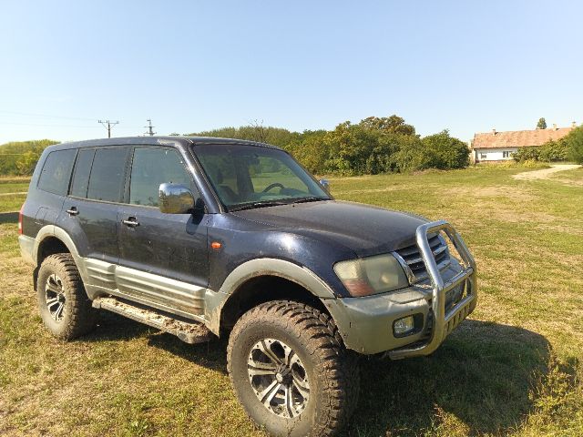 bontott MITSUBISHI PAJERO Hűtő Ventilátor(ok), Radiátor(ok) Szett