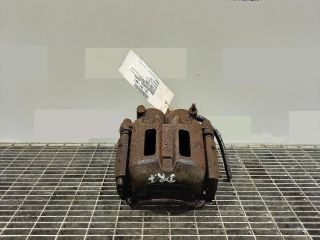 bontott MITSUBISHI PAJERO Jobb első Féknyereg Munkahengerrel