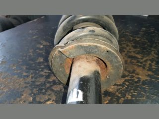 bontott MITSUBISHI PAJERO Jobb első Gólyaláb (Lengécsillapító, Rugó)