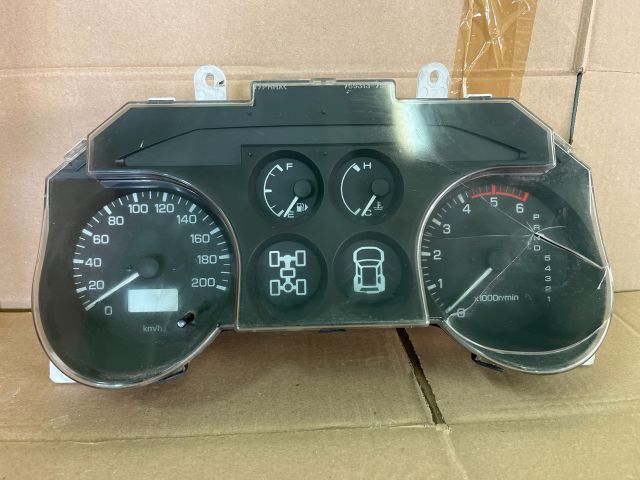 bontott MITSUBISHI PAJERO Kilométeróra