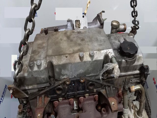 bontott MITSUBISHI PAJERO Motor (Fűzött blokk hengerfejjel)