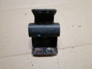 bontott MITSUBISHI PAJERO Motor Tartó Bak Jobb