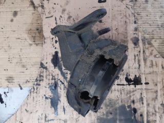bontott MITSUBISHI PAJERO Motor Tartó Bak (Pozíciófüggetlen)