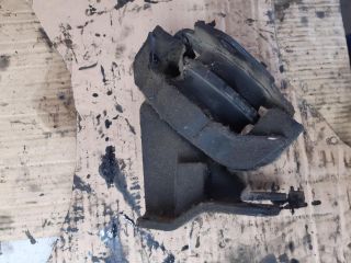 bontott MITSUBISHI PAJERO Motor Tartó Bak (Pozíciófüggetlen)