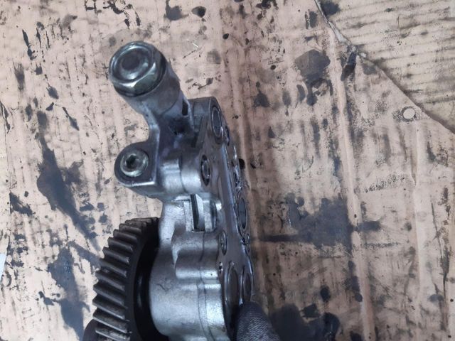 bontott MITSUBISHI PAJERO Olajszivattyú