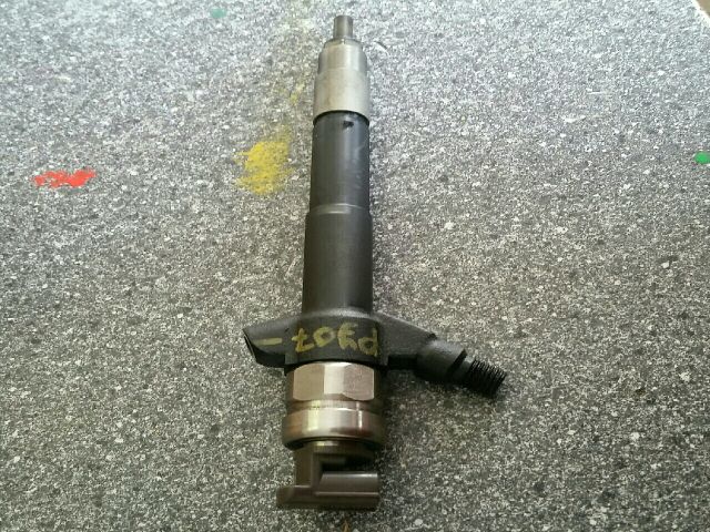 bontott MITSUBISHI PAJERO Porlasztó (1 db)