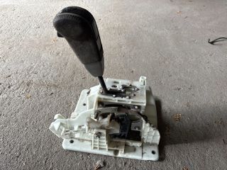 bontott MITSUBISHI PAJERO Automata Váltókar