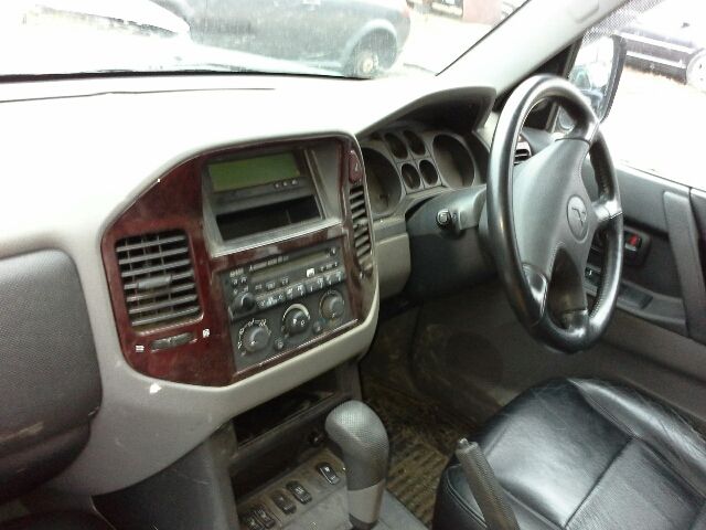 bontott MITSUBISHI PAJERO Jobb Féltengely