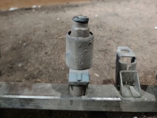 bontott MITSUBISHI PAJERO Porlasztó (1 db)