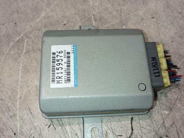 bontott MITSUBISHI PAJERO Motorvezérlő