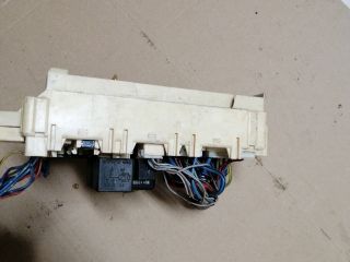 bontott MITSUBISHI PAJERO Biztosítéktábla Motortér