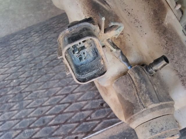 bontott MITSUBISHI PAJERO Ablakmosó Tartály