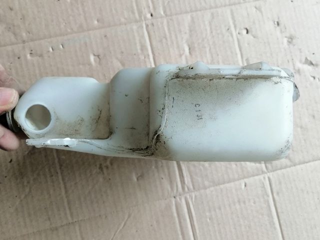 bontott MITSUBISHI PAJERO Ablakmosó Tartály