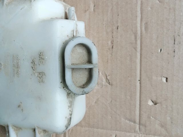 bontott MITSUBISHI PAJERO Ablakmosó Tartály