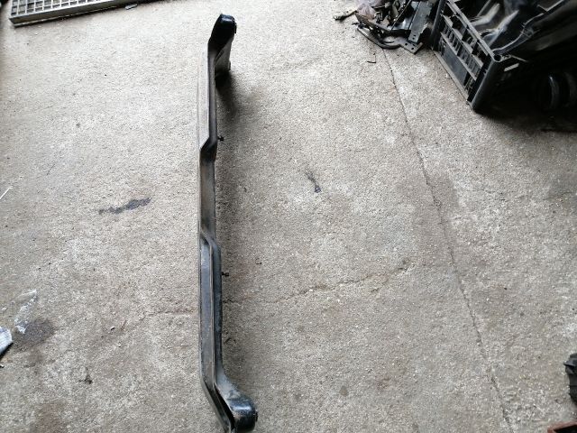 bontott MITSUBISHI PAJERO Alsó Kereszttartó