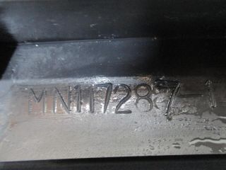 bontott MITSUBISHI PAJERO Bal első Ajtó Díszléc