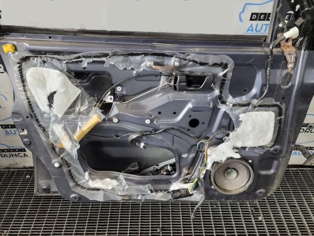 bontott MITSUBISHI PAJERO Bal első Ajtó (Üres lemez)