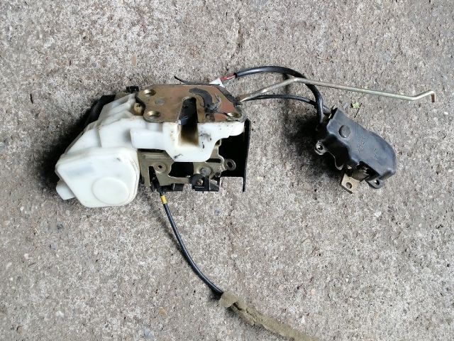 bontott MITSUBISHI PAJERO Bal első Ajtózár