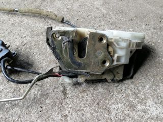 bontott MITSUBISHI PAJERO Bal első Ajtózár