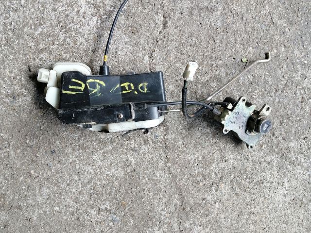 bontott MITSUBISHI PAJERO Bal első Ajtózár