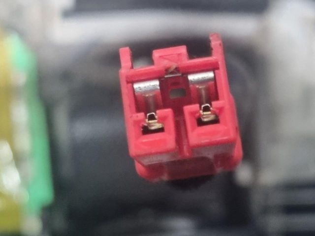 bontott MITSUBISHI PAJERO Bal első Biztonsági Öv