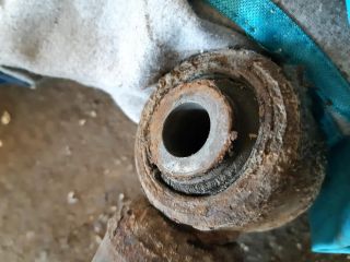 bontott MITSUBISHI PAJERO Bal első Lengéscsillapító