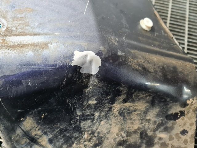 bontott MITSUBISHI PAJERO Bal első Sárvédő