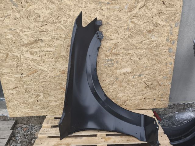 bontott MITSUBISHI PAJERO Bal első Sárvédő