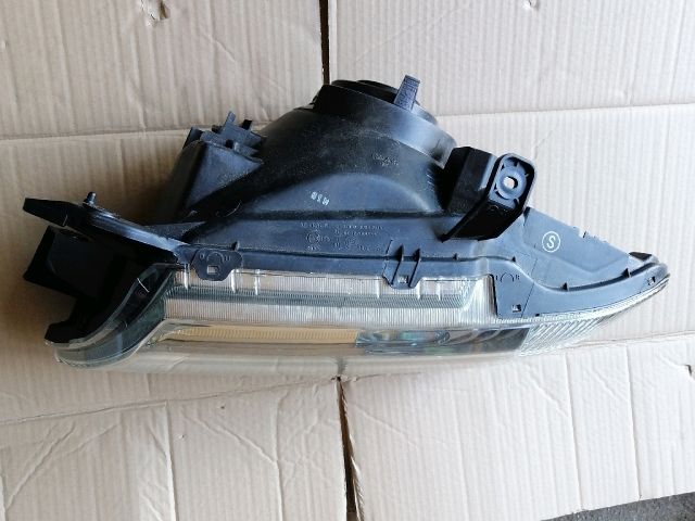 bontott MITSUBISHI PAJERO Bal Fényszóró