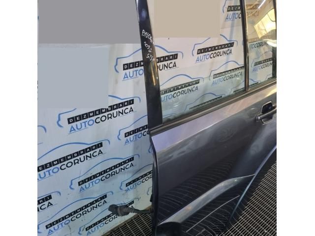 bontott MITSUBISHI PAJERO Bal hátsó Ajtó (Üres lemez)