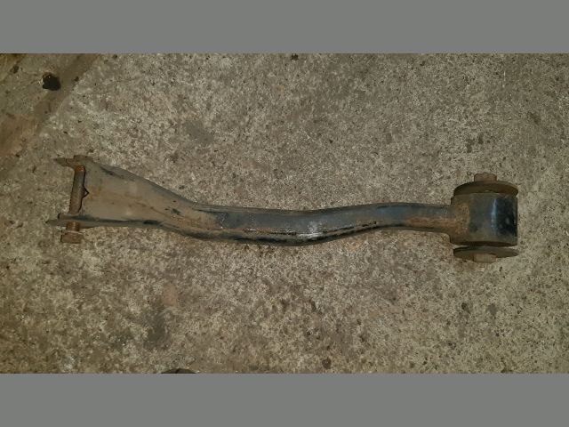 bontott MITSUBISHI PAJERO Bal hátsó Alsó Első Lengőkar