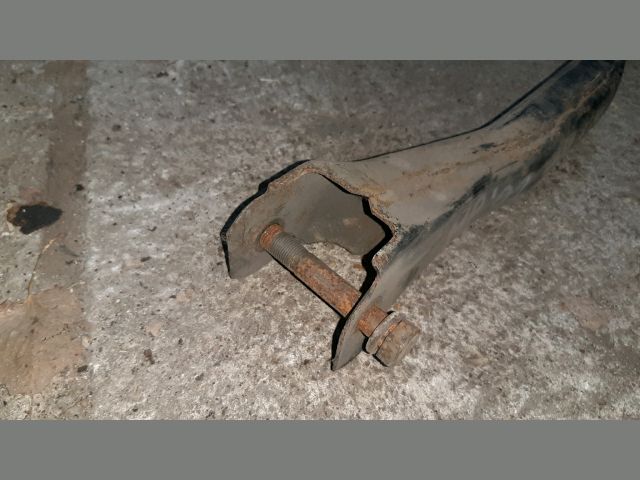 bontott MITSUBISHI PAJERO Bal hátsó Alsó Első Lengőkar