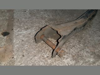 bontott MITSUBISHI PAJERO Bal hátsó Alsó Első Lengőkar