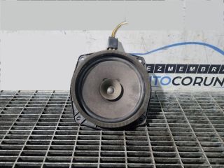 bontott MITSUBISHI PAJERO Bal hátsó Hangszóró