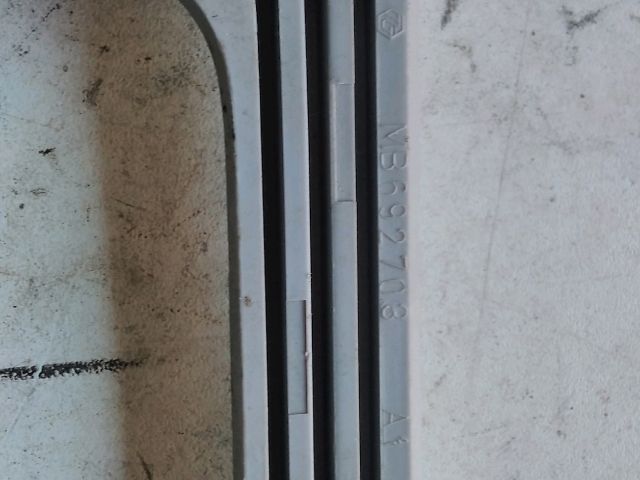 bontott MITSUBISHI PAJERO Bal hátsó Kapaszkodó (Felső)