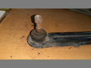 bontott MITSUBISHI PAJERO Bal hátsó Lengőkar