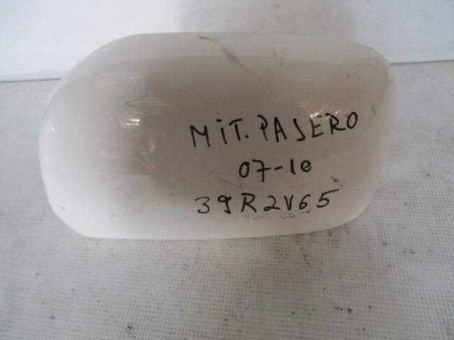 bontott MITSUBISHI PAJERO Bal Visszapillantó Tükör Burkolat