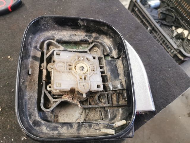 bontott MITSUBISHI PAJERO Bal Visszapillantó Tükör Keret