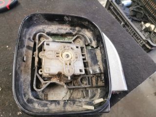 bontott MITSUBISHI PAJERO Bal Visszapillantó Tükör Keret