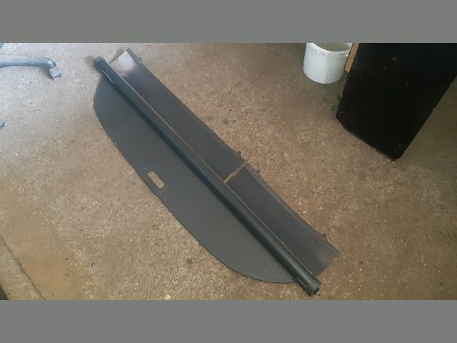 bontott MITSUBISHI PAJERO Csomagtér Roló