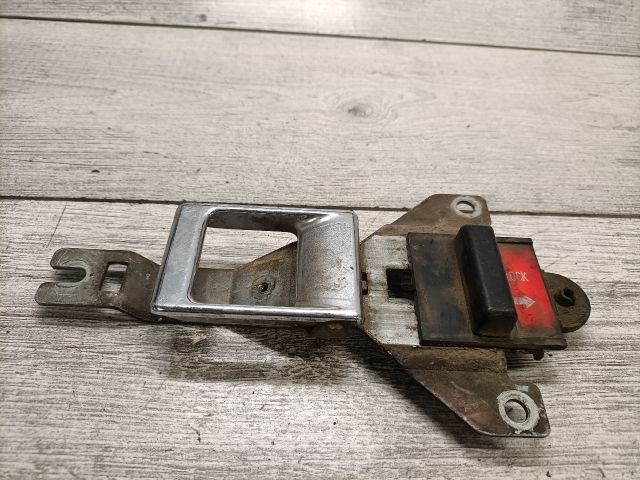 bontott MITSUBISHI PAJERO Csomagtérajtó Kilincs