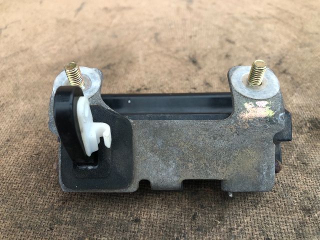 bontott MITSUBISHI PAJERO Csomagtérajtó Kilincs