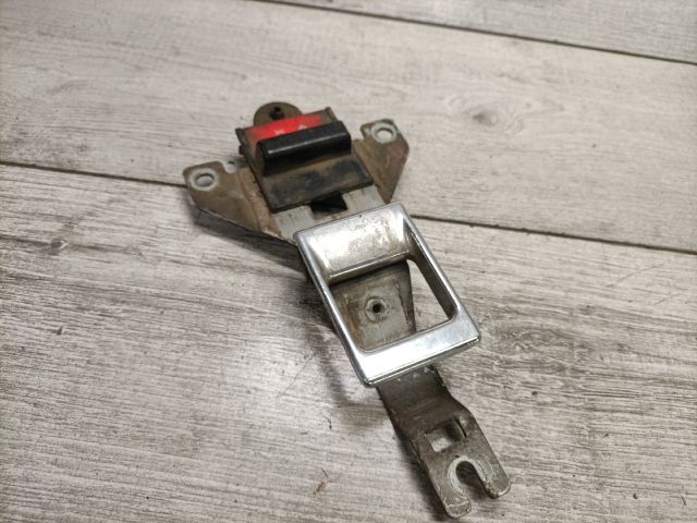 bontott MITSUBISHI PAJERO Csomagtérajtó Kilincs