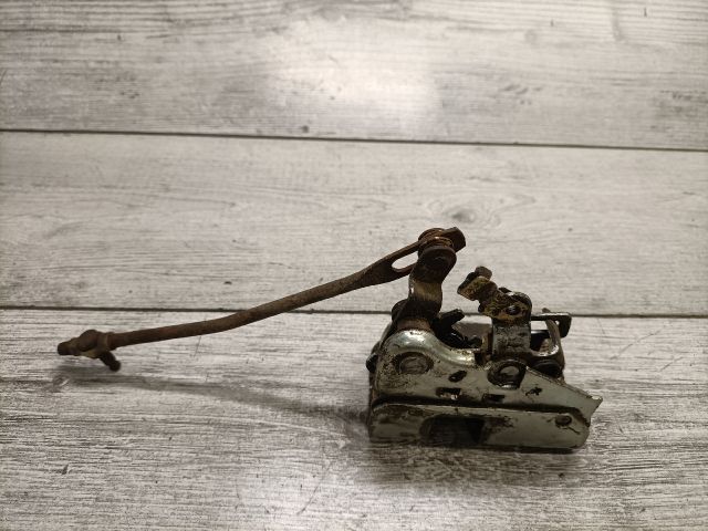 bontott MITSUBISHI PAJERO Csomagtérajtó Zárszerkezet