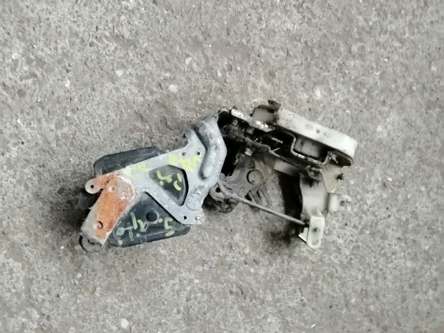 bontott MITSUBISHI PAJERO Csomagtérajtó Zárszerkezet